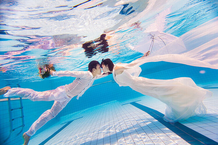 Chụp ảnh cưới dưới nước 
